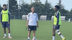 Girondins : 21 joueurs à l'entraînement, une présence surprise à Bordeaux