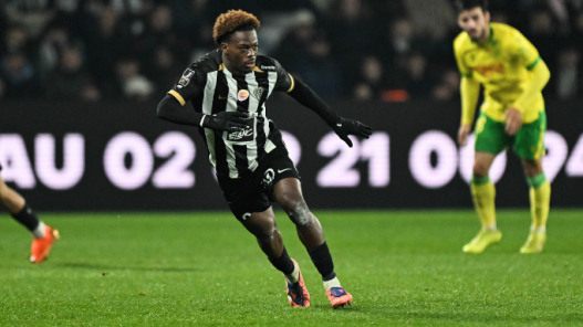 Ex-Girondins : Jacques Ekomié, la révélation d'Angers qui anime le mercato européen