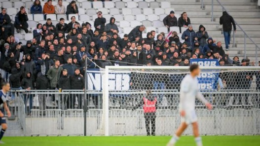 Girondins : tract et banderole, les North Gate Bordeaux réclament le départ de Gérard Lopez