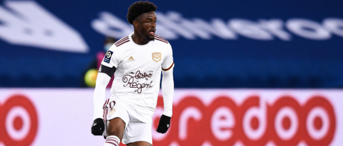 Mercato : deux clubs anglais suivent Josh Maja