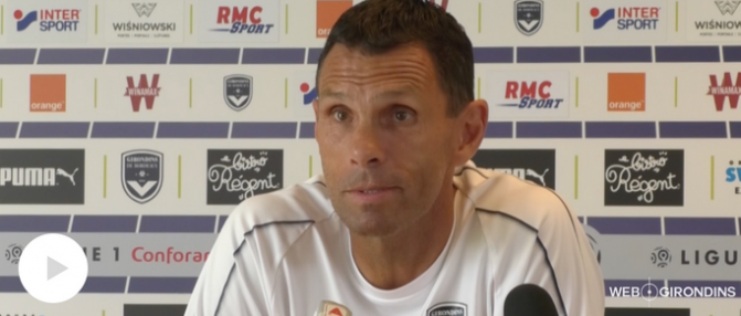 Gustavo Poyet réagit aux critiques : "Personne n'est venu me parler"