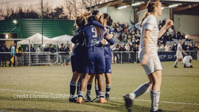 R1F : les Bordelaises cartonnent Poitiers et avancent vers les barrages