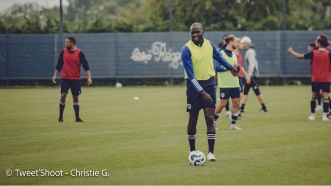 Girondins. Cédric Yambéré écourte l'entrainement, un joueur à l'essai