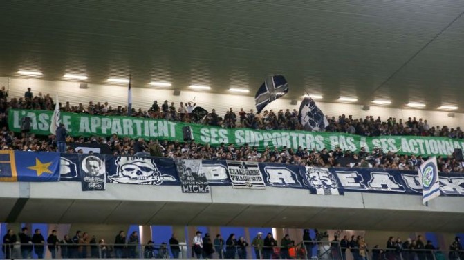 Girondins de Bordeaux, AS Saint-Étienne : deux monuments du football français au bord du précipice