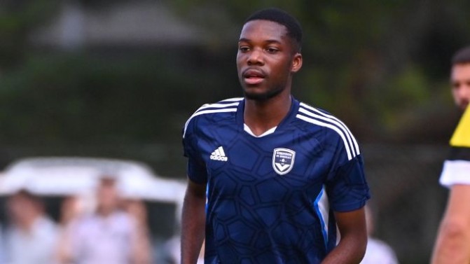Ex-Girondins : Luc Essiena s'engage avec l'Étoile Carouge