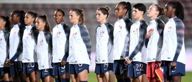 Bilbault, Périsset et Chavas titulaires avec les Bleues