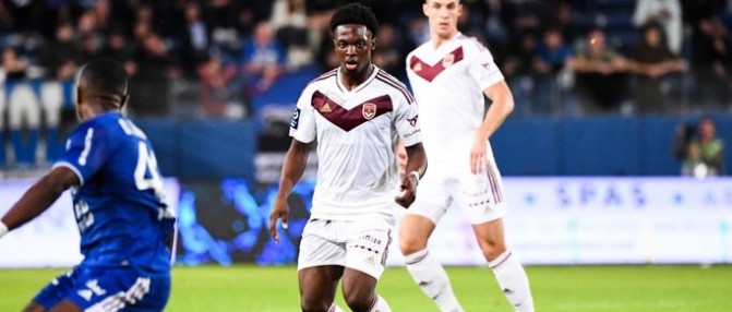 Les Girondins ont reçu une offre pour Dilane Bakwa