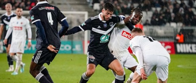 Tom Lacoux : “Yoann Barbet est venu parler à la mi-temps face à Niort”