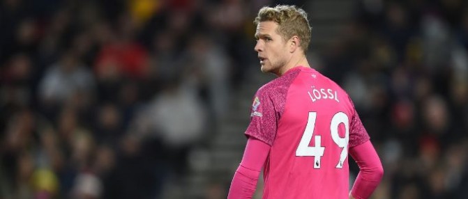 Mercato : Jonas Lössl rentre au pays