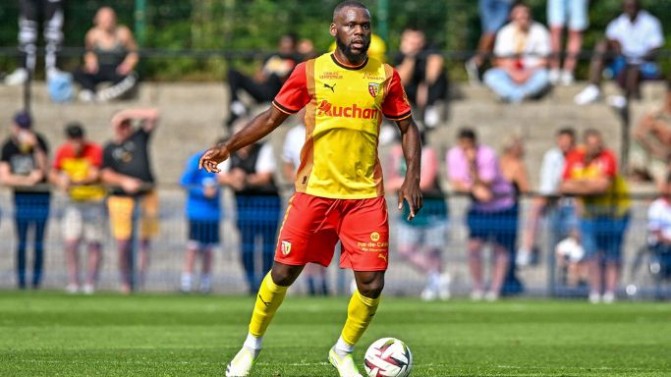 Mercato : Jean Onana (Ex-Girondins) arrive dans son nouveau club en chanson