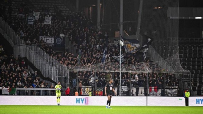 Laval-Bordeaux : les supporters des Girondins de Bordeaux interdits de stade