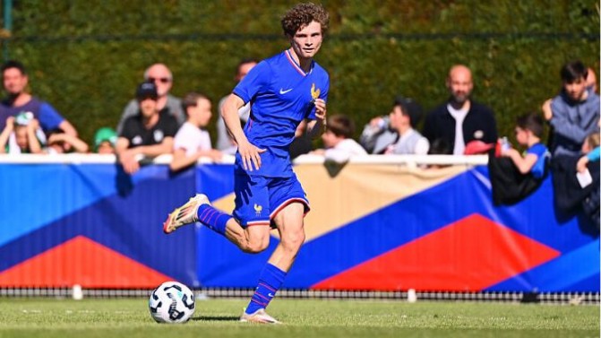 Euro U17 : l'ancien des Girondins Lucas Batbedat sélectionné avec la France