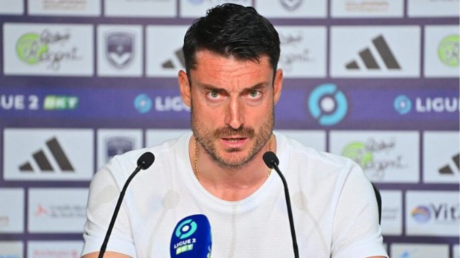 Girondins. Albert Riera : "Je suis sûr de rester ici, je sais comment faire monter cette équipe"