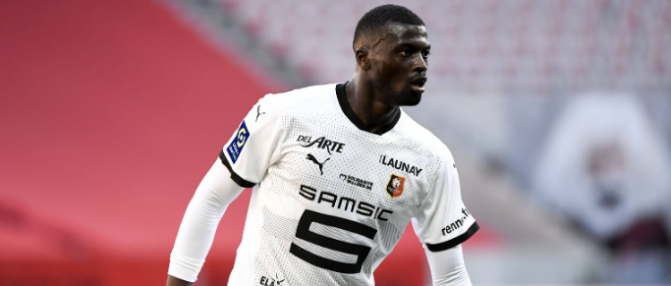 Ça coince vraiment pour l'arrivée de M'Baye Niang aux Girondins