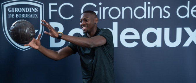 [Officiel] Over Mandanda prolonge jusqu'en 2021