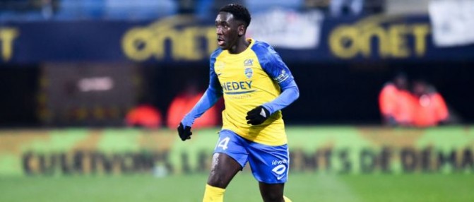 Transferts : les Girondins ont une piste pour le poste de milieu défensif