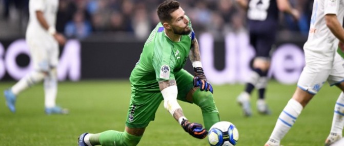 Mercato : Benoit Costil veut partir !