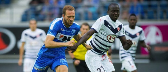 Cédric Yambéré (Ex-Girondins) prolonge avec le PAE Chania