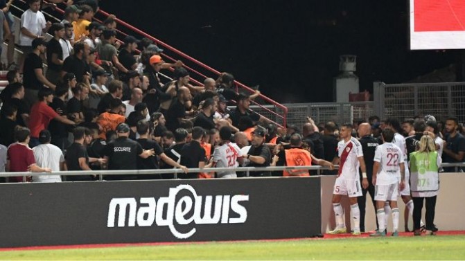 Match interrompu à Ajaccio face à Bordeaux