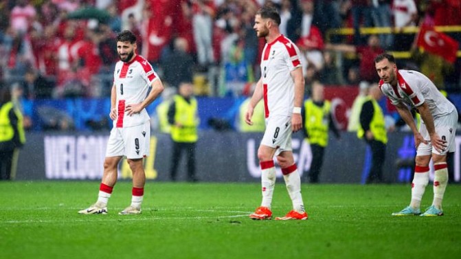 Euro : Zuriko Davitashvili n'a "jamais eu peur de Cristiano Ronaldo"