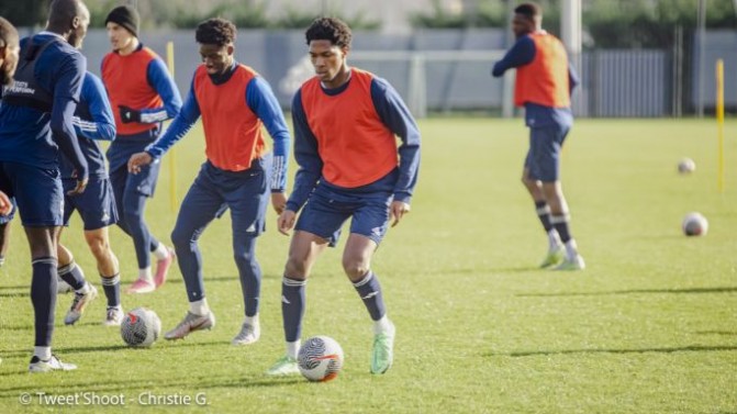 Entraînement : les Girondins mettent un attaquant à l'essai, et préparent le Stade Rennais et Locminé