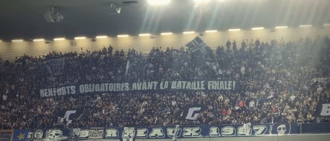La banderole des Ultramarines à l'attention du propriétaire des Girondins