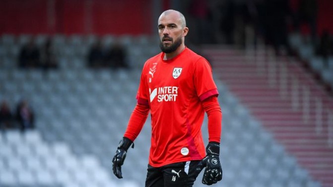Girondins : Alexis Sauvage suivi par Bordeaux