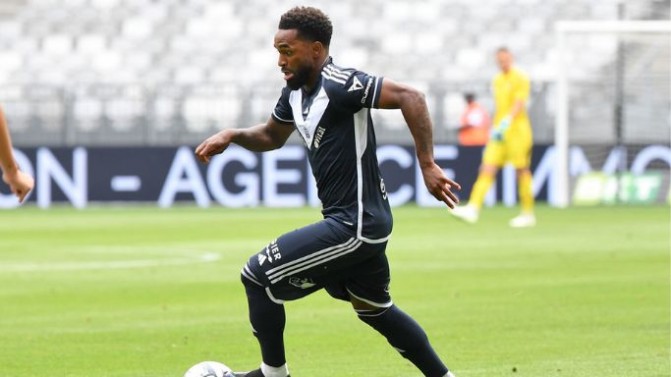 Vital Nsimba : "Ils auraient pu mieux communiquer sur l'état du club des Girondins"