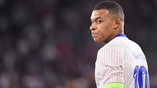 Le clan Mbappé prêt à investir dans un club de Ligue 2