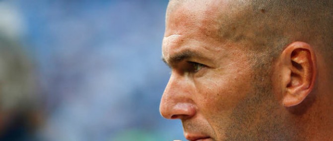 Anciens : Zinédine Zidane bientôt de retour ?