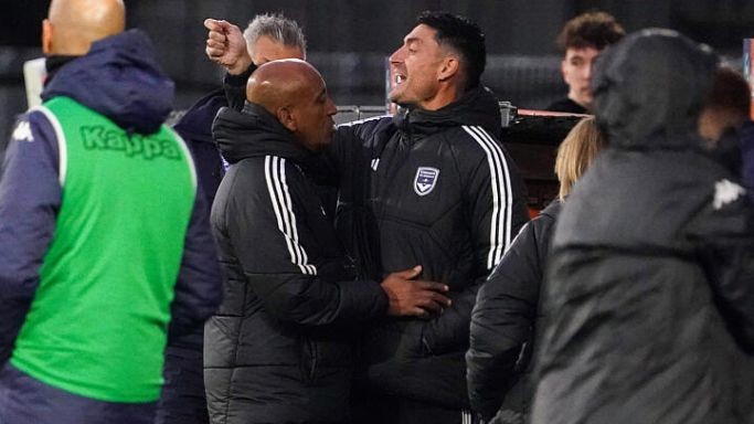 Albert Riera remporte la Coupe de Slovénie et tente d'en venir aux mains avec le banc adverse