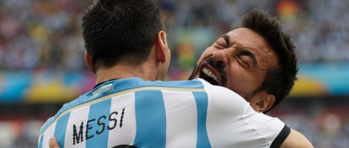 Anciens Girondins : Sessi d'Almeida offre un cadeau à Léo Messi avant son dernier match avec l'Argentine