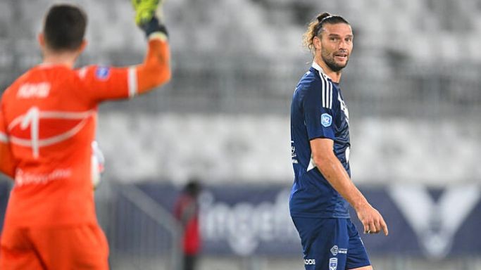 Girondins : Andy Carroll désigné bordelais du match contre Locminé
