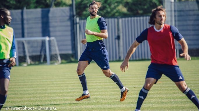 Girondins : séance allégée avec Andy Carroll et Amadou Diallo à l'entraînement