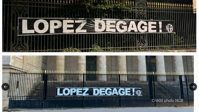 Girondins. Banderole "Lopez Dégage" devant la porte du château du Haillan