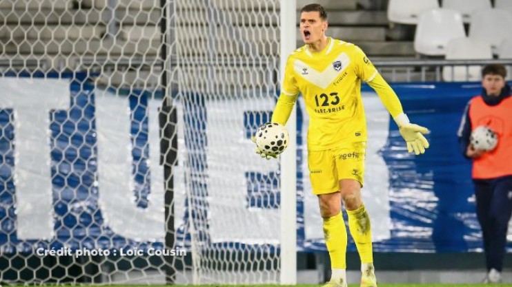 Girondins : communication avec sa défense, entraînements… Jan Hoekstra se confie sur sa saison
