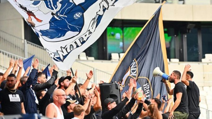 Girondins : hommage émouvant de l’Asmur aux supporters et joueurs de Bordeaux