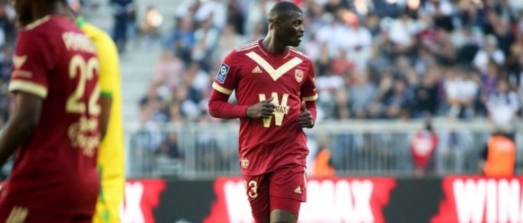 Mercato : passé par les Girondins de Bordeaux, M’Baye Niang rebondit en Ligue 2