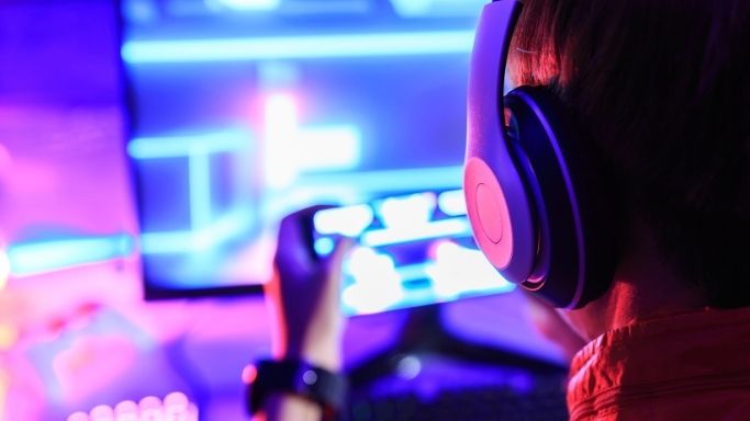 e-sport.jpg (32 KB)